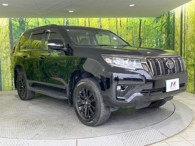 TOYOTA LANDCRUISER PRADO 2022