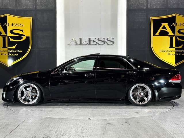 TOYOTA CROWN sedan 2011