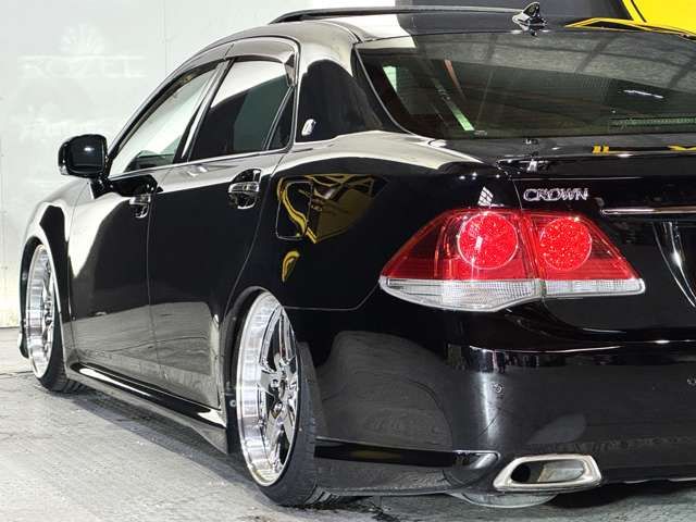 TOYOTA CROWN sedan 2011