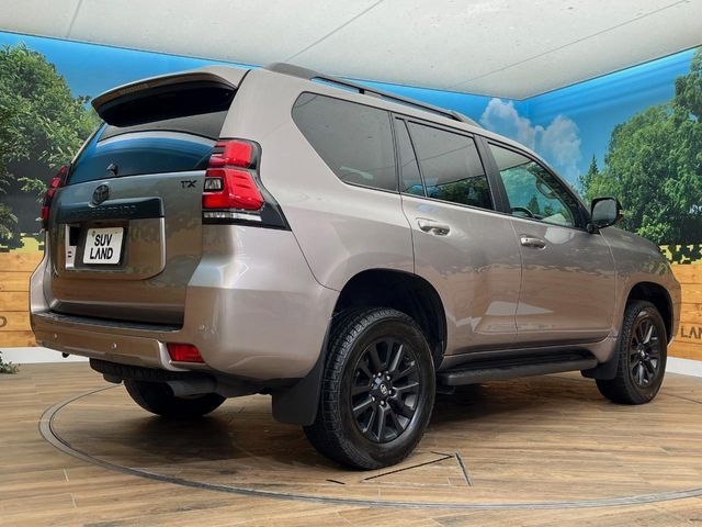 TOYOTA LANDCRUISER PRADO 2022