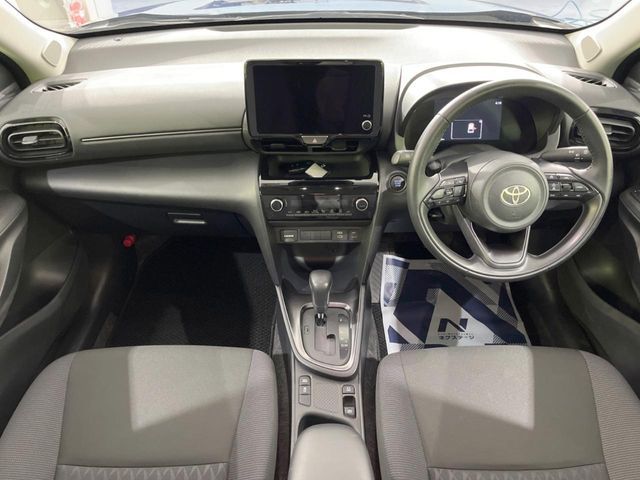 TOYOTA YARIS CROSS 2025