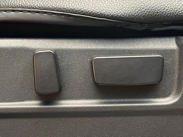 MITSUBISHI DELICA D:5 4WD 2022