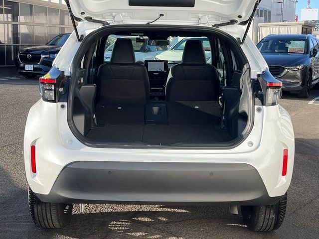 TOYOTA YARIS CROSS HYBRID 2025