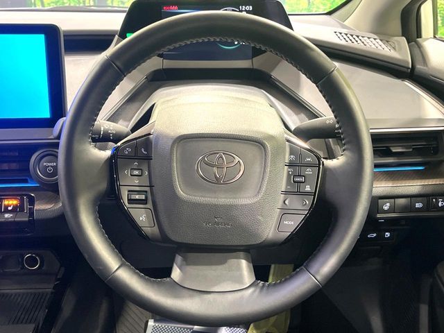 TOYOTA PRIUS 2025