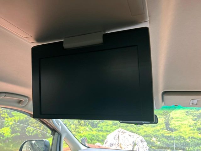 TOYOTA VELLFIRE 2014