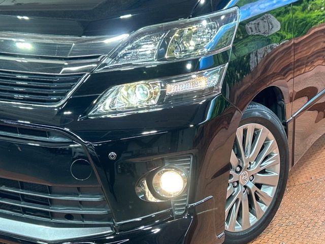 TOYOTA VELLFIRE 2014