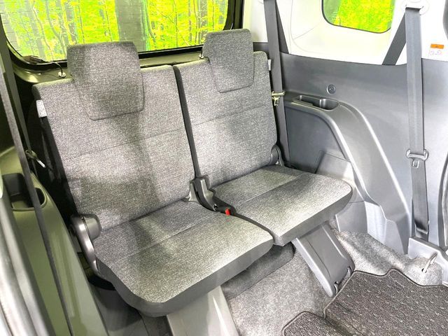 TOYOTA SIENTA HYBRID 2023