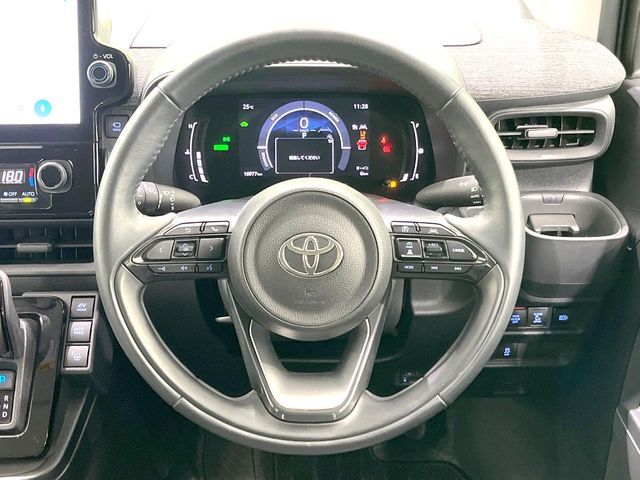 TOYOTA SIENTA HYBRID 2023