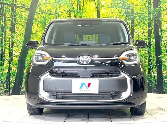 TOYOTA SIENTA HYBRID 2023