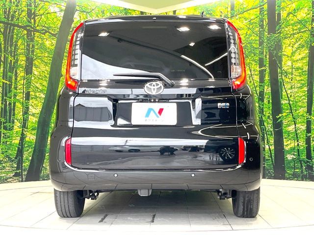 TOYOTA SIENTA HYBRID 2023