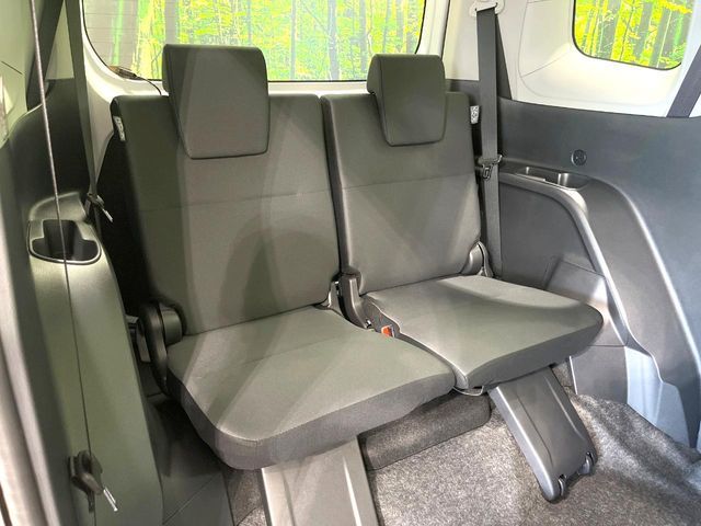 TOYOTA SIENTA HYBRID 2025