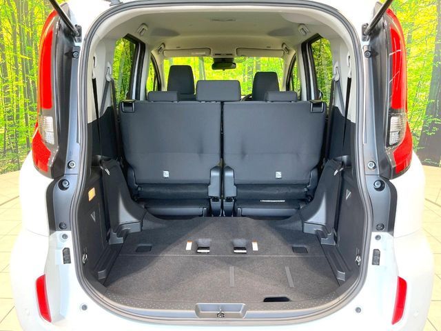 TOYOTA SIENTA HYBRID 2025