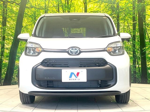 TOYOTA SIENTA HYBRID 2025