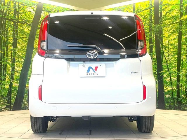 TOYOTA SIENTA HYBRID 2025