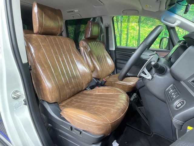 MITSUBISHI DELICA D:5 4WD 2020