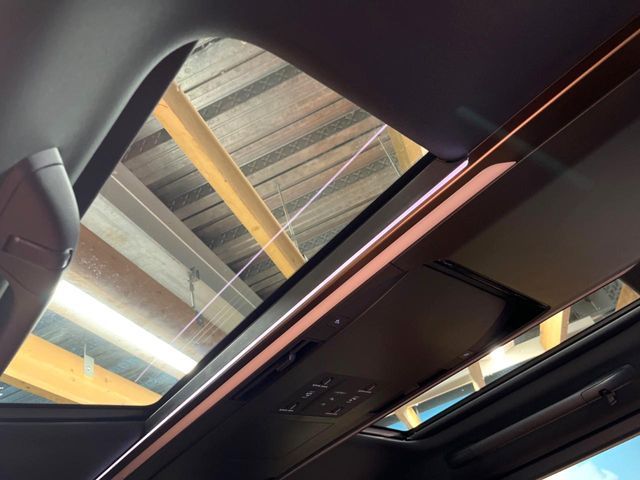 TOYOTA VELLFIRE  HYBRID 2025