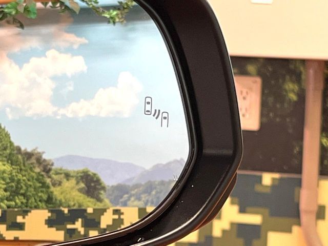 TOYOTA VELLFIRE  HYBRID 2025