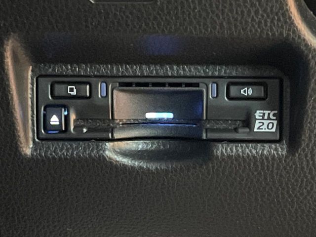 TOYOTA NOAH HYBRID 2025