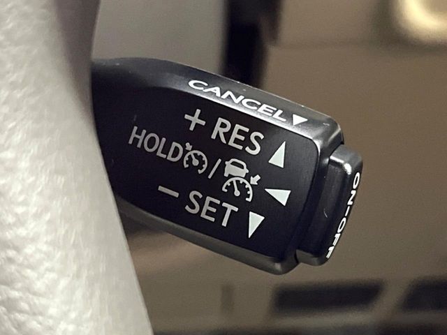 TOYOTA LANDCRUISER PRADO 2023