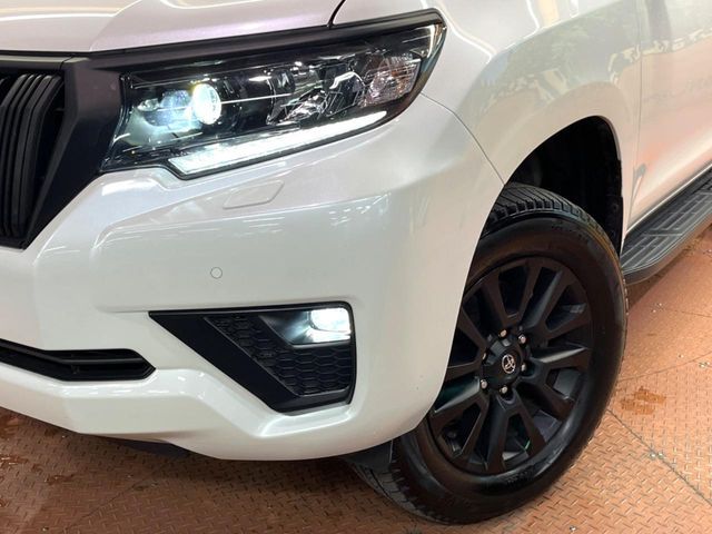 TOYOTA LANDCRUISER PRADO 2023