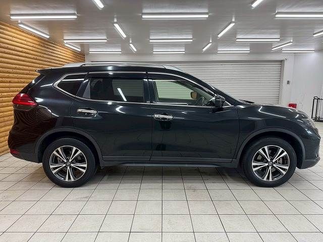 NISSAN X-TRAIL 4WD 2017