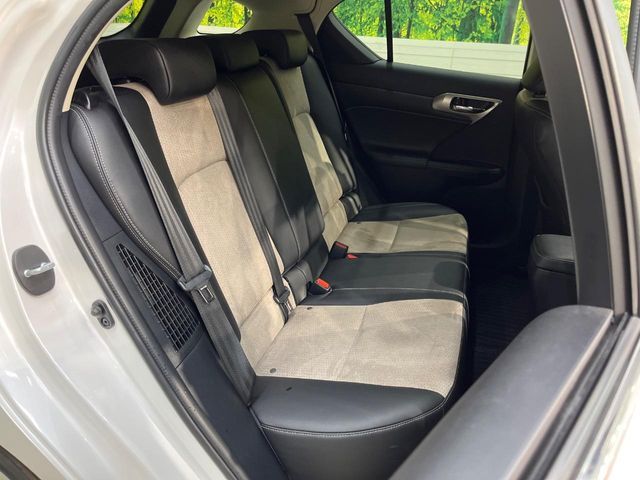 TOYOTA LEXUS CT200h 2017