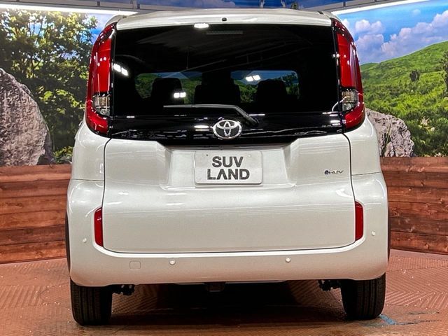 TOYOTA SIENTA HYBRID 2025