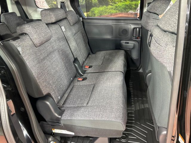 TOYOTA SIENTA HYBRID 2025