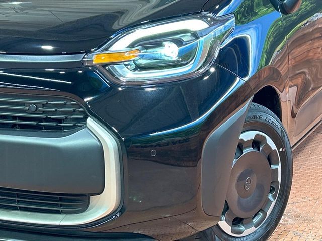 TOYOTA SIENTA HYBRID 2025