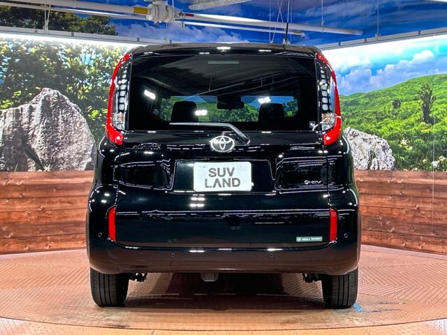 TOYOTA SIENTA HYBRID 2025