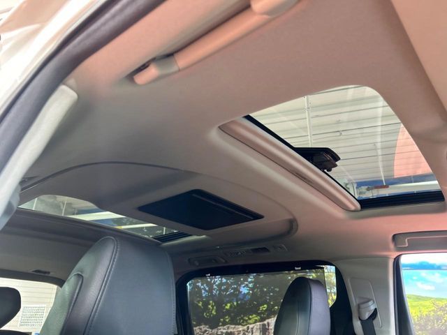 TOYOTA VELLFIRE 2017