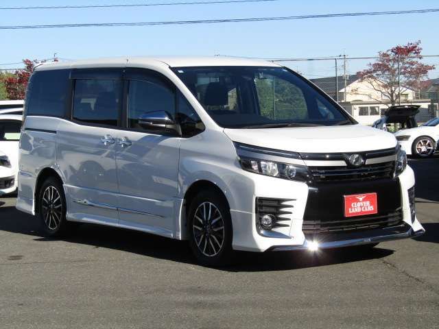 TOYOTA VOXY 2016