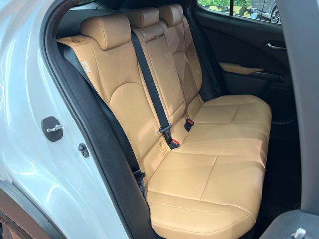 TOYOTA LEXUS UX250h 2022