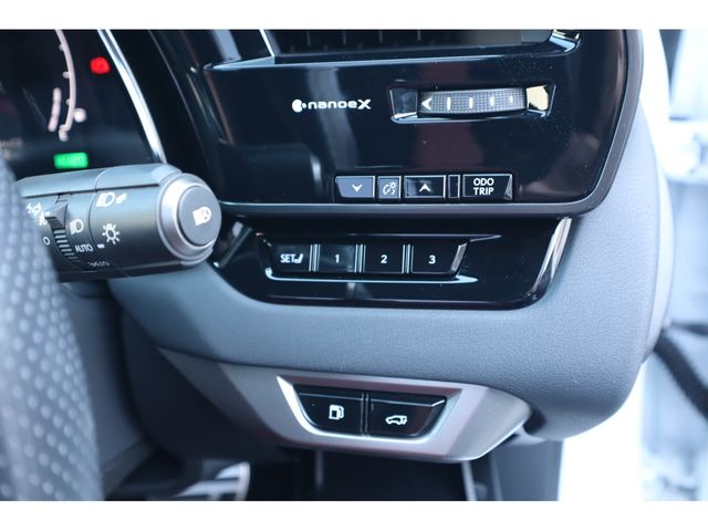 TOYOTA LEXUS RX500h 2023