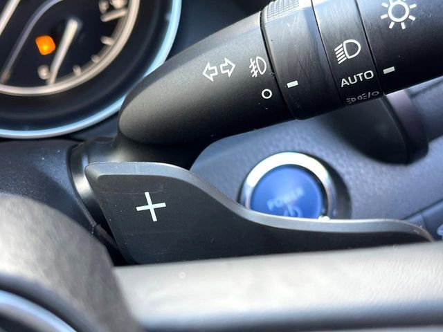 TOYOTA CAMRY HYBRID 2021