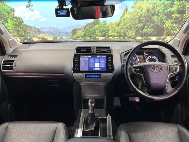 TOYOTA LANDCRUISER PRADO 2023