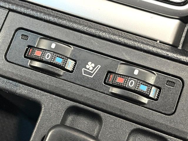 TOYOTA LANDCRUISER PRADO 2023