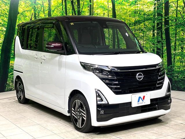 NISSAN ROOX 2023