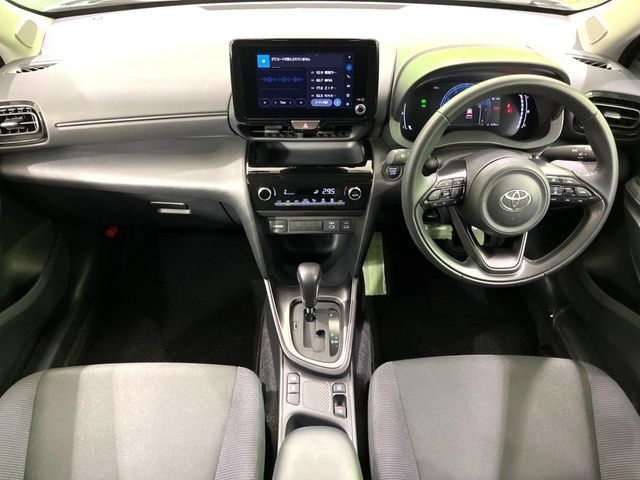 TOYOTA YARIS CROSS 2025