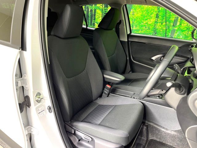 TOYOTA YARIS CROSS 2025