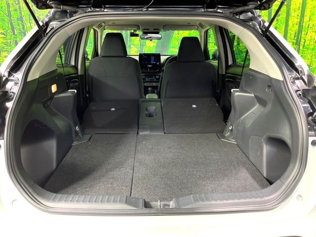 TOYOTA YARIS CROSS 2025