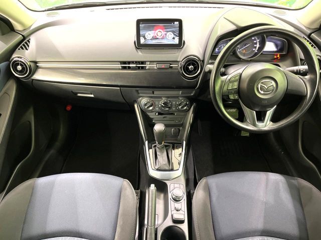 MAZDA DEMIO 2016