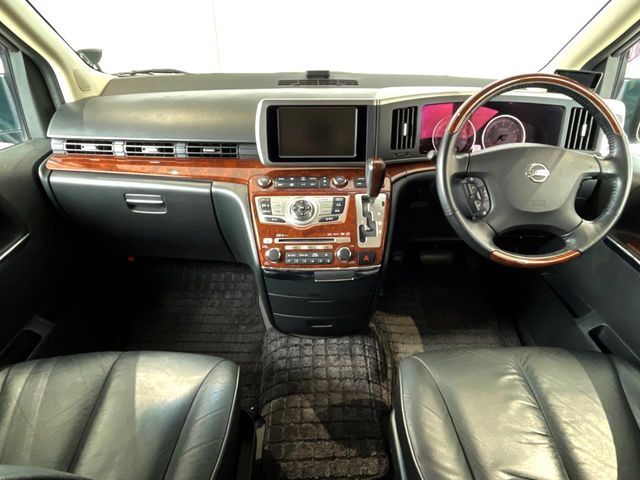 NISSAN ELGRAND  4WD 2009
