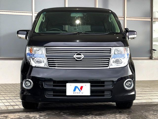 NISSAN ELGRAND  4WD 2009