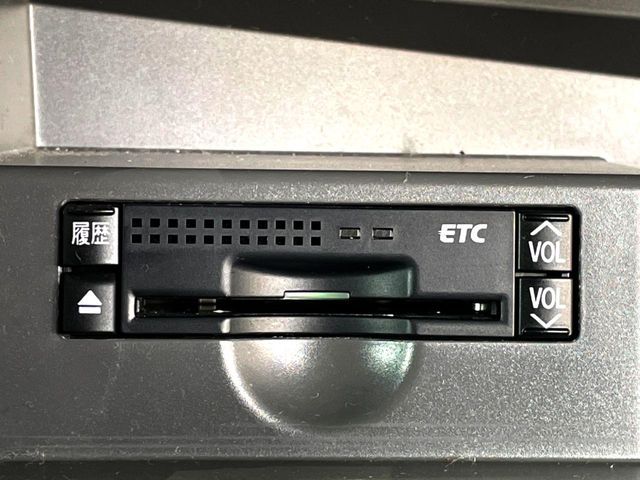 TOYOTA ESTIMA  4WD 2011