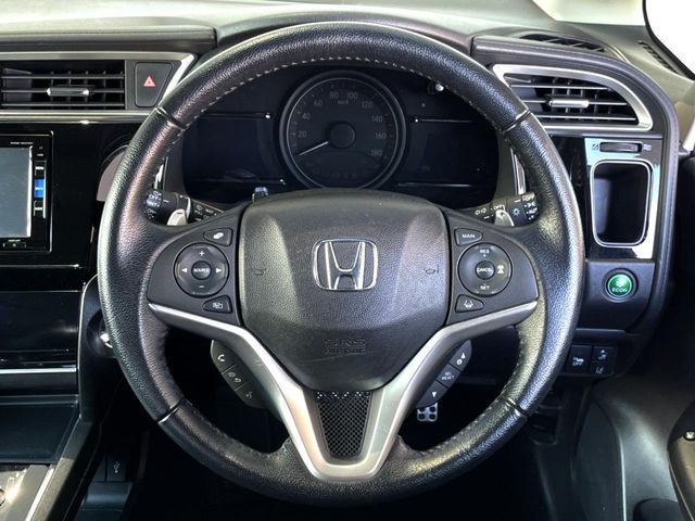 HONDA SHUTTLE HYBRID 2018