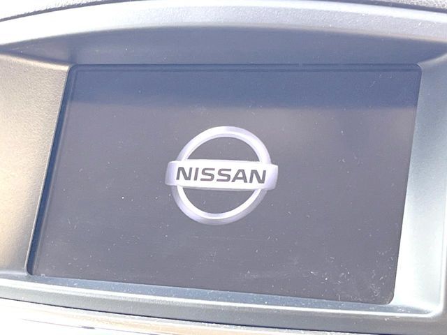 NISSAN ELGRAND 2010