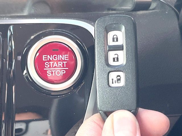 HONDA N BOX CUSTOM 2017