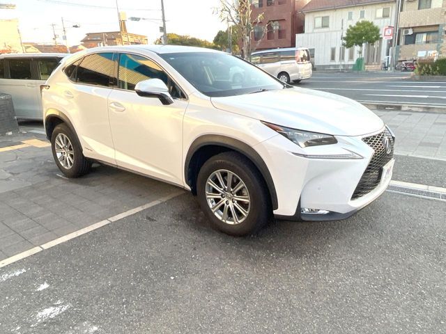 TOYOTA LEXUS NX300h 2016
