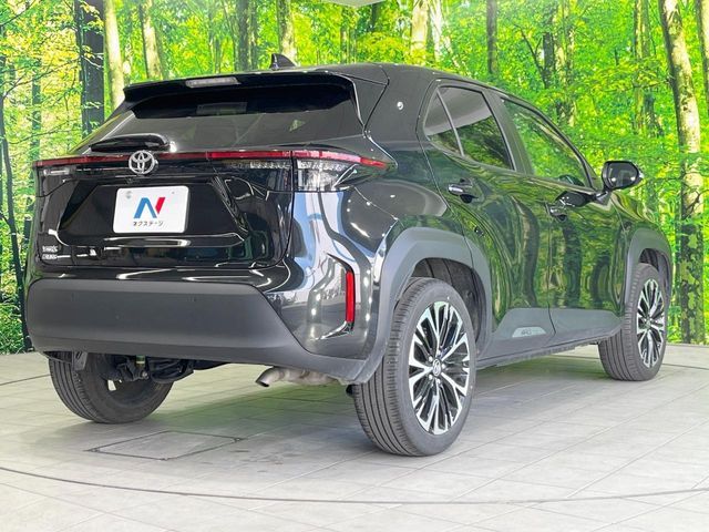 TOYOTA YARIS CROSS 2025